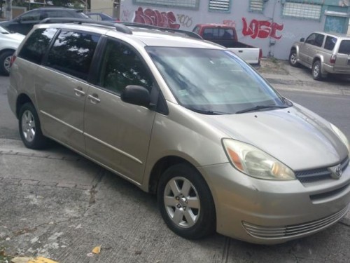 Toyota Sienna LE, 2005