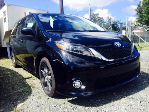 Toyota Sienna Sport 2017 Black