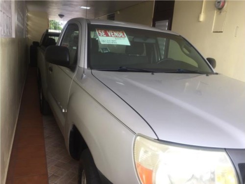 Toyota Tacoma 2005 Cabina sencilla $8,000 OMF