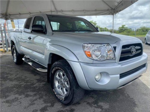 Toyota Tacoma SR5 PRE RUNNER 2005