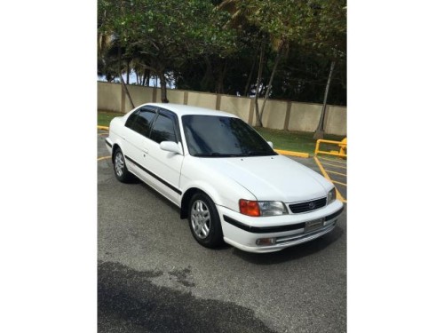 Toyota Tercel 98 cuatro puertas