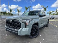 Toyota Tundra SR5 TRD SPORT 4x4 2024