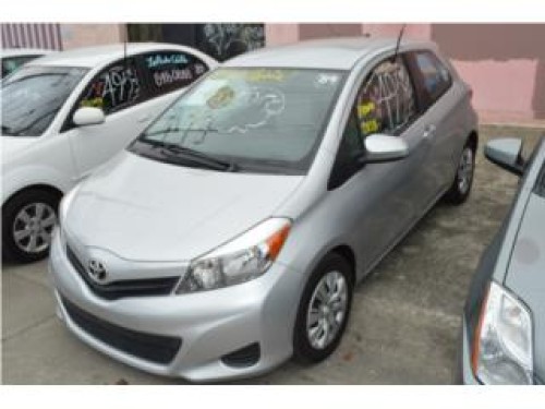 Toyota Yaris HB 2012