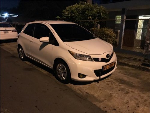 Toyota Yaris HB 2013