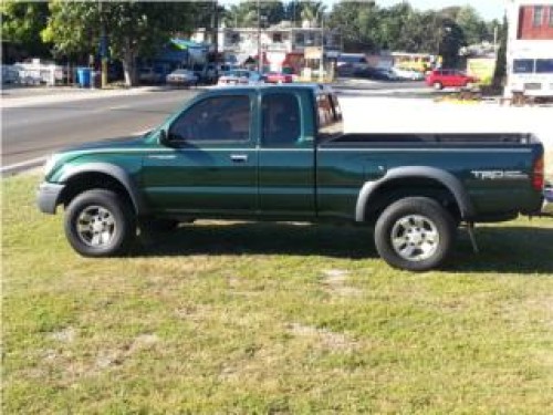 Toyota tacoma del 1999 en muy buenas condicio