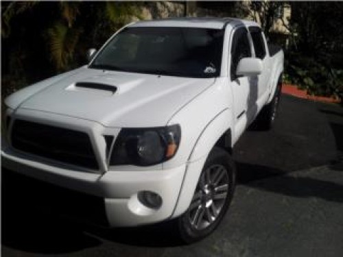 Toyota tacoma trd sport 4 puertas