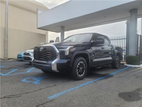 Tundra con solo 24k millas