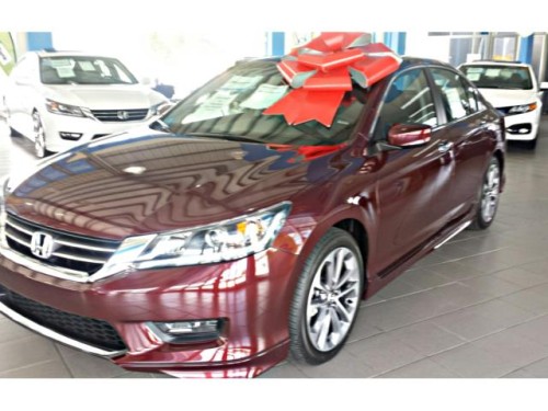 UNICO HONDA ACCORD SPORT 2014 EN P.R.