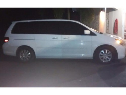 Urge venta Honda Odyssey 2008