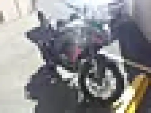 VOGE DS300 NUEVA, CASCOS Y RACKER PARA TRANSPORTARLA