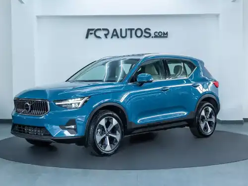 VOLVO XC40 ULTIMATE B4 2024