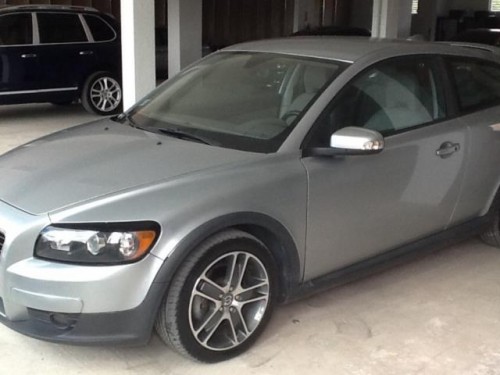 VOLVO C30 T5 2010 ESTA SUPER NUEVO