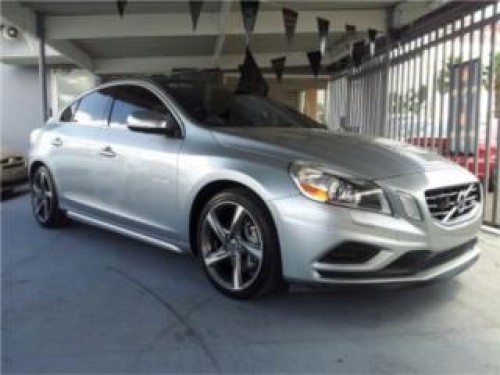 VOLVO S60 T6 R-DESING AWD 325HP XENON PACK