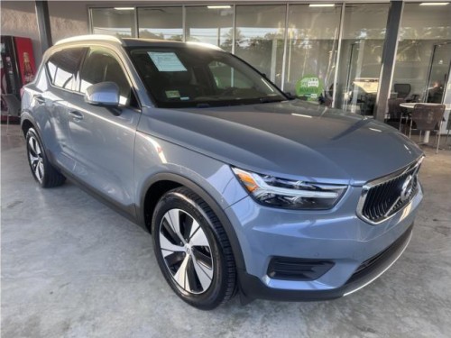 VOLVO XC40 2020