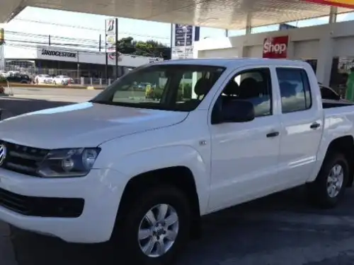 Volkswagen Amarok  2011