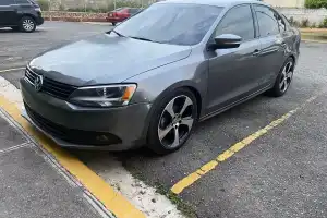 Volkswagen JETTA SE 2011