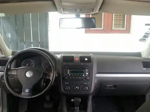 Volkswagen Jetta  2006