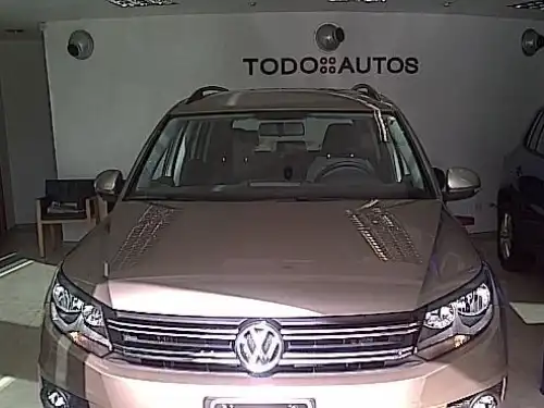 Volkswagen Tiguan  2014