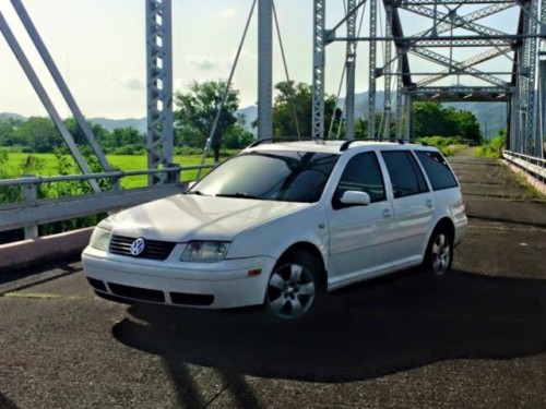 Volkwsagen Jetta Wagon -2.0L -45K Millas