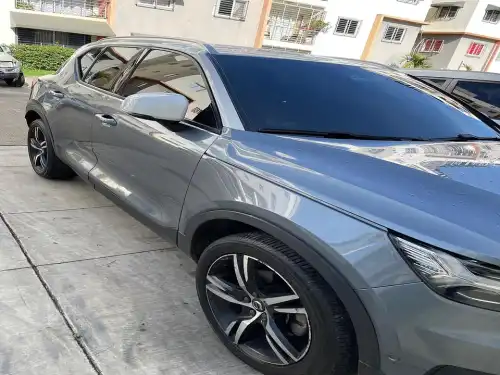 Volvo xc40 2018 Momentum T5