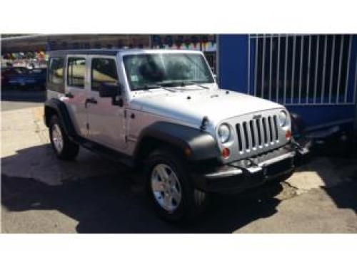 WRANGLER UNLIMITED 2011 GRIS 30KMILLAS LIQ