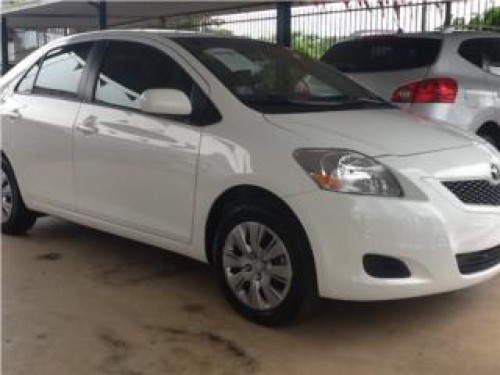 Yaris 2012 standard