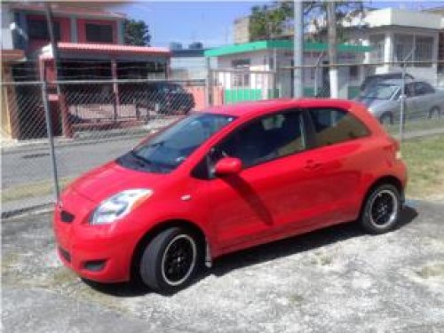 Yaris automatica dos puertas