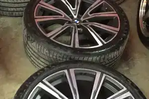 aros originales BMW X5 M 2022 size 22