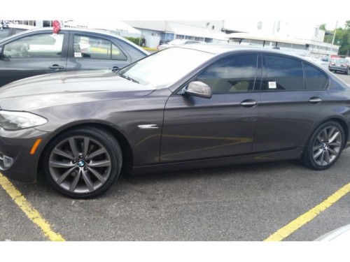 bmw 535i sport ano 2011.