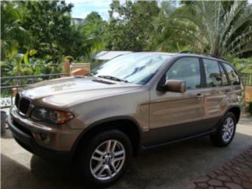 bmw x5 2004unico due?o 1500