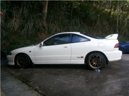 dc2 champion white type r