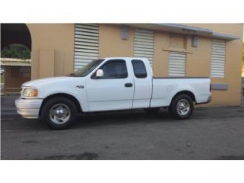 ford F150 2002 cabina 12 $5000