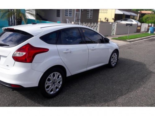 ford focus 2012 $7,500