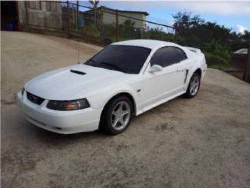 ford mustang 35 aniversario