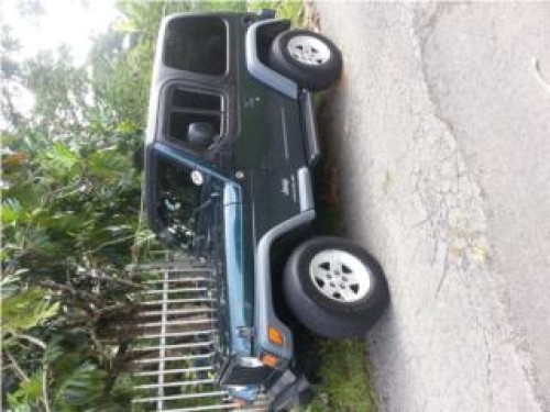 jeep wrangler 2006 ,4.0 ltr 60000 millas