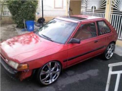 mazda 323 se negosea