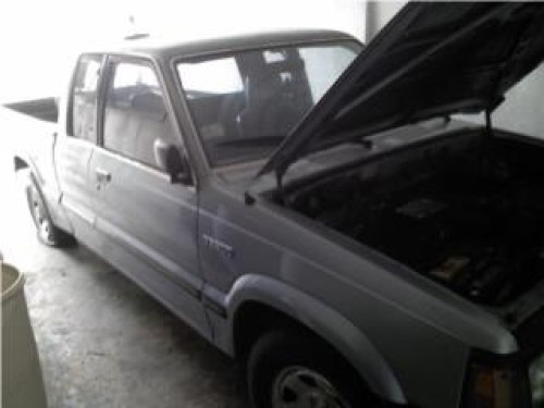 mazda b2200 en venta87 cab media