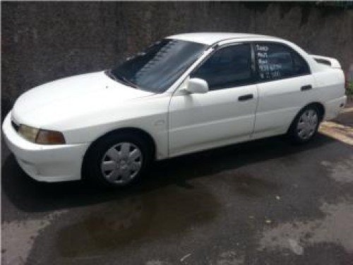 mitsubishi mirage 2001 4pts aut 2,295