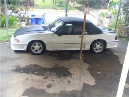 mustang GT convertible 1990 $1,800 omo