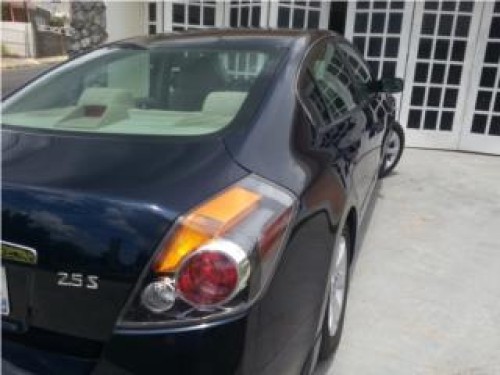 nissan altima 2008 $11,000