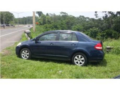 nissan versa lindo std.venta