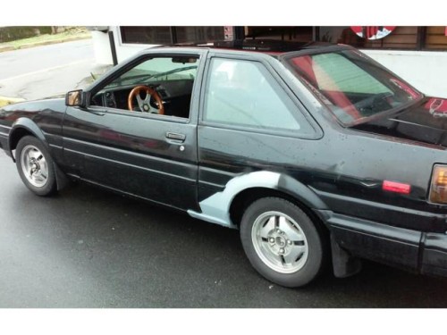 se vende corolla del 86