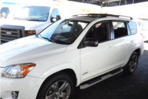 toyota Rav4 2010 sport llama ahora que se va