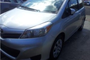 toyota Yaris 2013 bien poco millaje