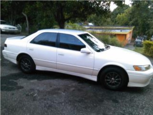 toyota camry 99 como nuevo