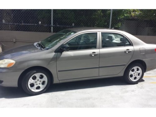 toyota corolla 2004 ce 6,500 un solo dueÃ±o