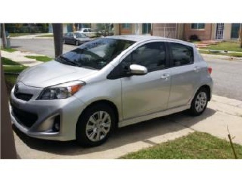 toyota yaris 2014 sport HB $1,000 la cuenta