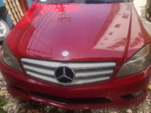 ¡¡Gran Oportunidad Mercedes Benz C300, año 2010